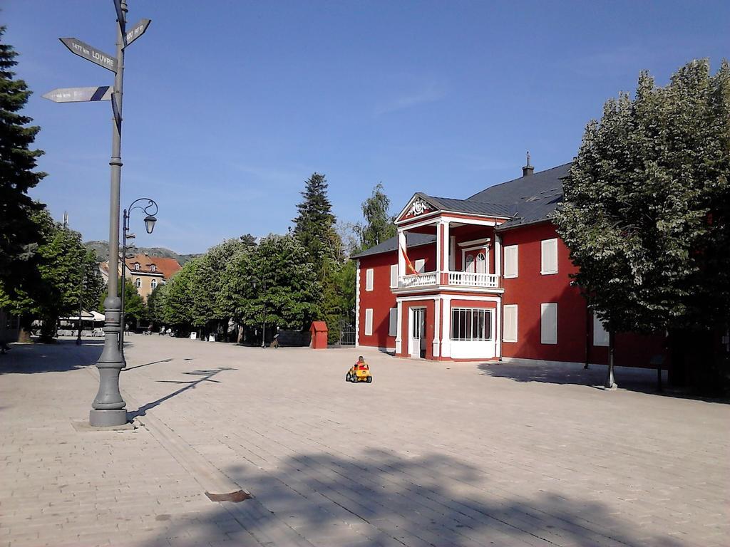 Apartments Mirkovic เซทินเจ ภายนอก รูปภาพ