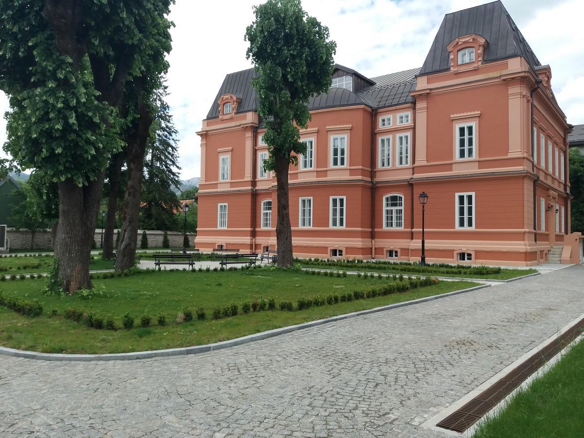 Apartments Mirkovic เซทินเจ ภายนอก รูปภาพ