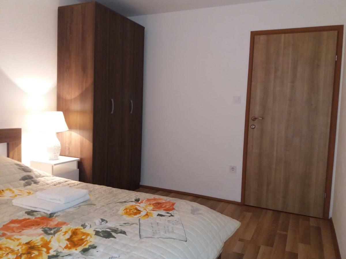 Apartments Mirkovic เซทินเจ ภายนอก รูปภาพ