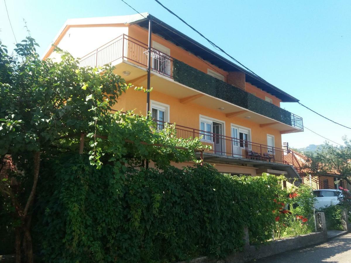 Apartments Mirkovic เซทินเจ ภายนอก รูปภาพ